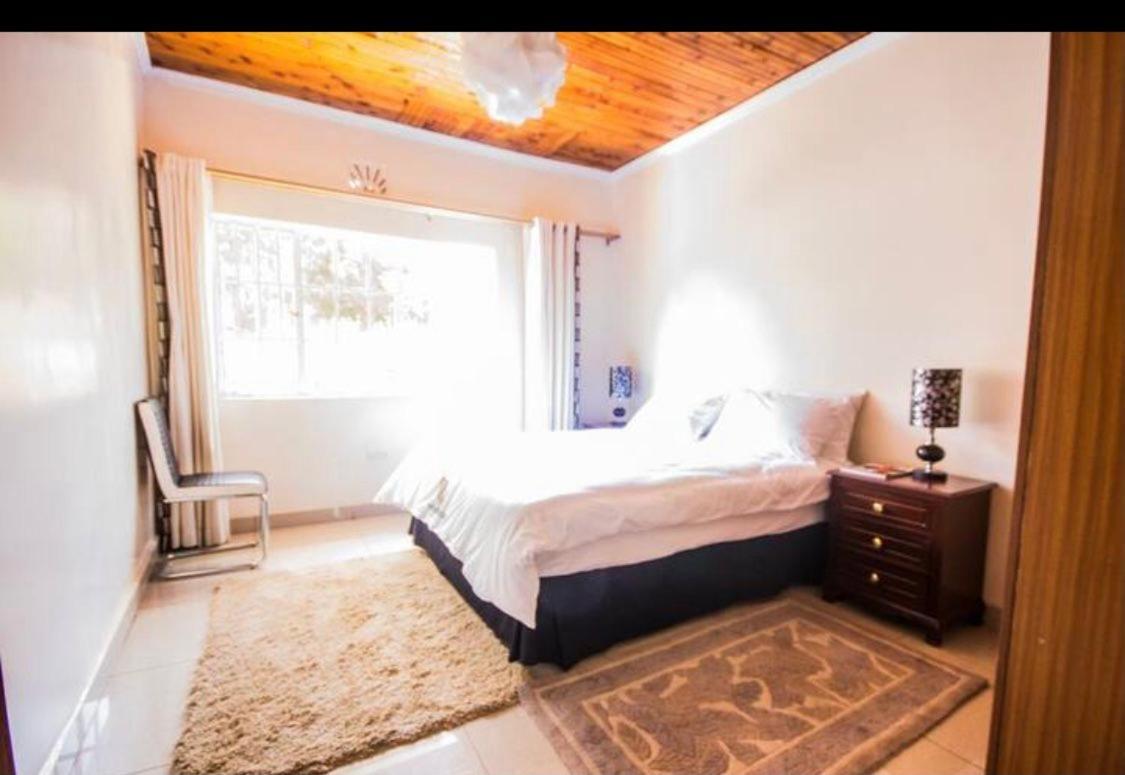 Riverfront Gardens Bed & Breakfast Mjini Екстериор снимка