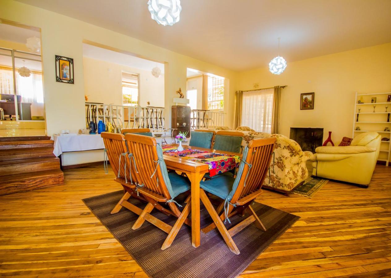 Riverfront Gardens Bed & Breakfast Mjini Екстериор снимка