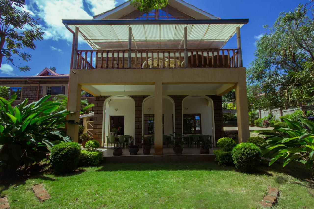 Riverfront Gardens Bed & Breakfast Mjini Екстериор снимка